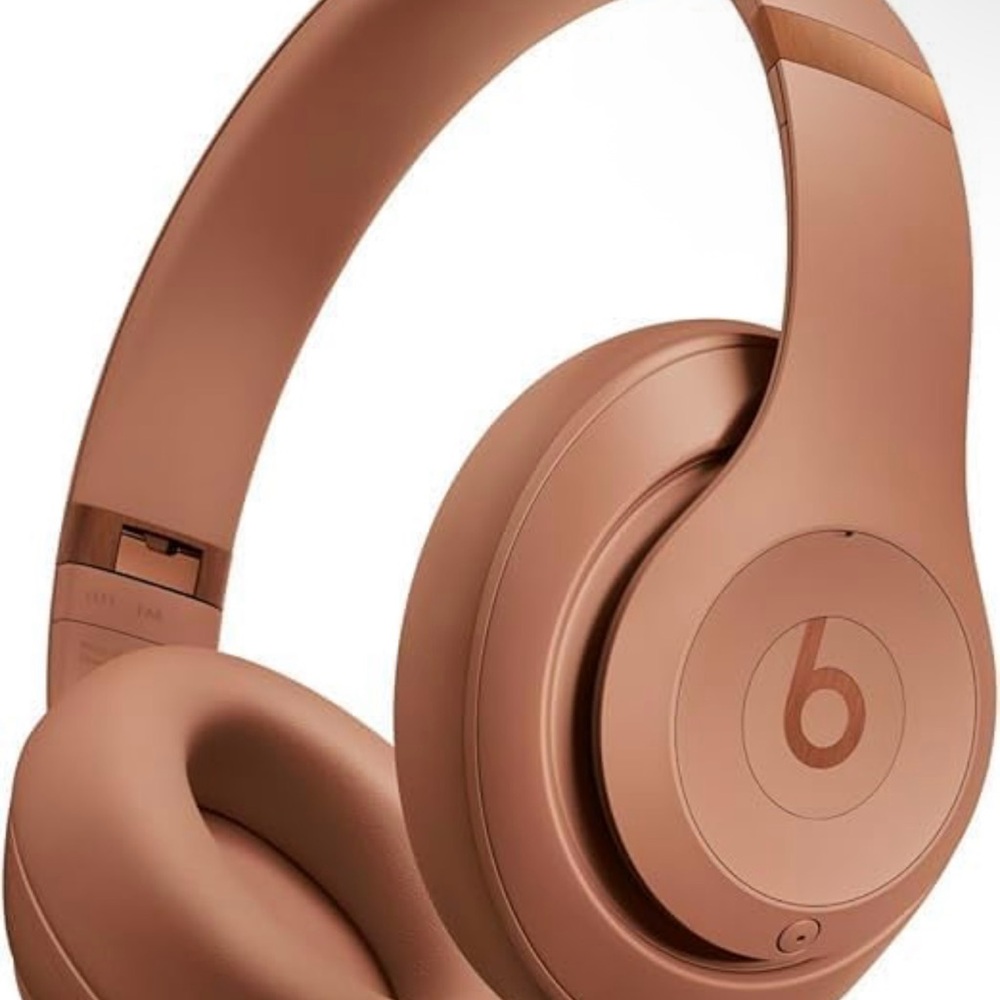 Beats X Kim K NWT
